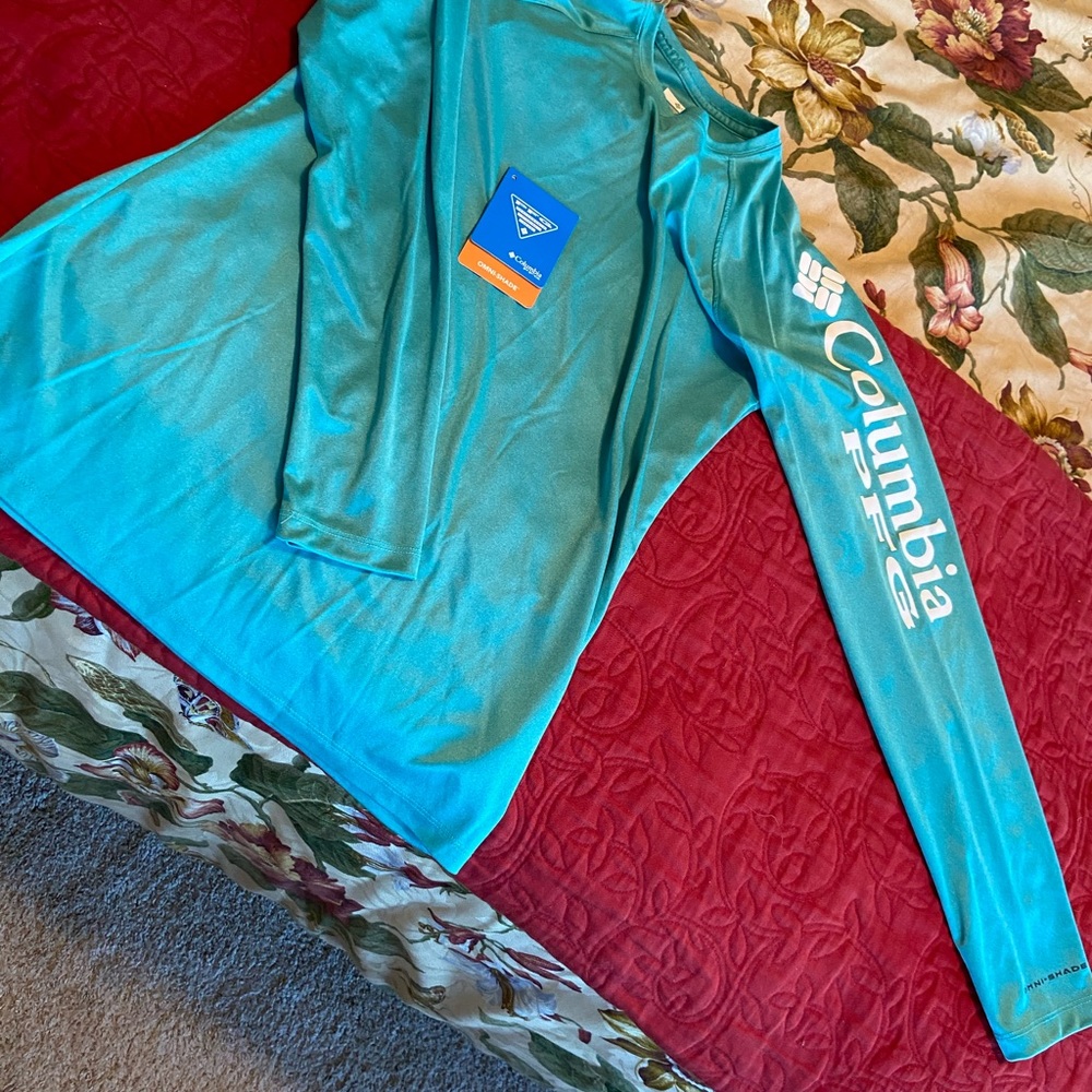 2 Columbia PFG shirts size small